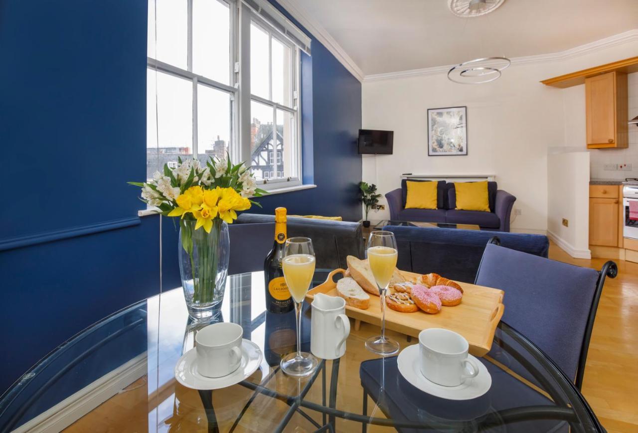 Shambles Suites In The Centre Of York, Sleeps 16 Екстериор снимка